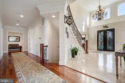 10400 Hunters Valley Road, Vienna, VA 22181 - Photo 33