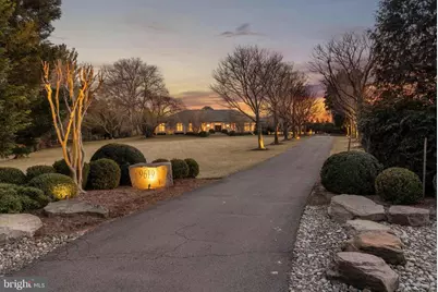 9619 Georgetown Pike, Great Falls, VA 22066 - Photo 133