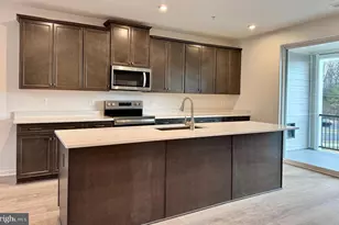 2607 River Birch Rd, Herndon, VA 20171 - Photo 5