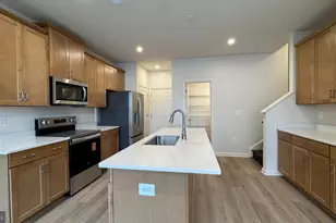 2613 River Birch Rd, Herndon, VA 20171 - Photo 5