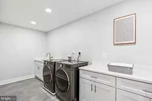 501 Yeonas Dr SW, Vienna, VA 22180 - Photo 53