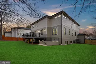 501 Yeonas Dr SW, Vienna, VA 22180 - Photo 71