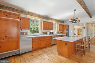 121 Yarnick Rd, Great Falls, VA 22066 - Photo 17