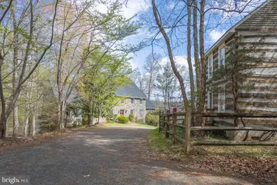 121 Yarnick Road, Great Falls, VA 22066 - Photo 3