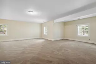 121 Yarnick Rd, Great Falls, VA 22066 - Photo 51