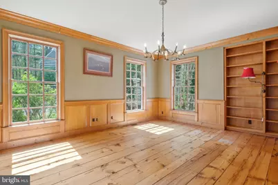 121 Yarnick Road, Great Falls, VA 22066 - Photo 9