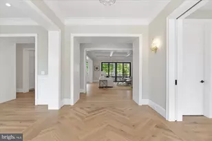 8912 Gallant Green Dr, McLean, VA 22102 - Photo 9