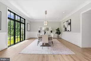 8912 Gallant Green Dr, McLean, VA 22102 - Photo 11