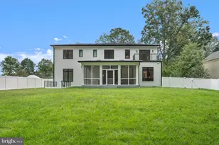 3418 Arnold Ln, Falls Church, VA 22042 - Photo 5