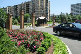 8360 Greensboro Dr, McLean, VA 22102 - Photo 3