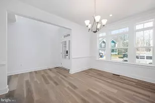 8757 Southern Oaks Pl, Lorton, VA 22079 - Photo 5