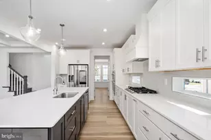 8757 Southern Oaks Pl, Lorton, VA 22079 - Photo 21