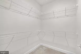 2960 Vaden Dr, Fairfax, VA 22031 - Photo 29