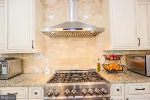 7313 Byrneley Ln, Annandale, VA 22003 - Photo 23