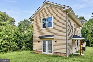 7313 Byrneley Ln, Annandale, VA 22003 - Photo 41