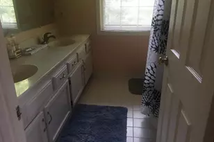 15202 Wetherburn Dr, Centreville, VA 20120 - Photo 13