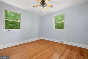 5604 Edgemont Dr, Alexandria, VA 22310 - Photo 13