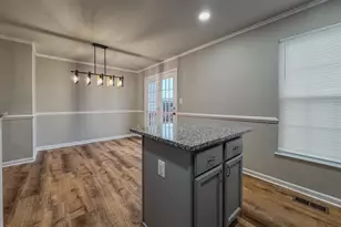 6337 Littlefield Ct, Centreville, VA 20121 - Photo 7