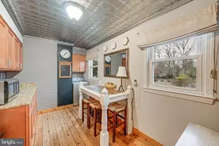 8536 Aponi Rd, Vienna, VA 22180 - Photo 13