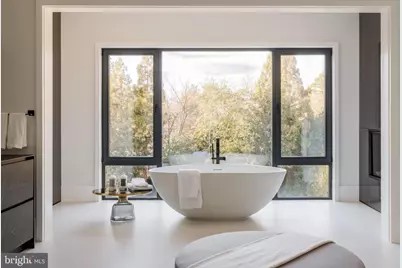 1102 Chain Bridge Road, McLean, VA 22101 - Photo 31