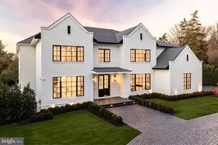 1102 Chain Bridge Rd, McLean, VA 22101 - Photo 1