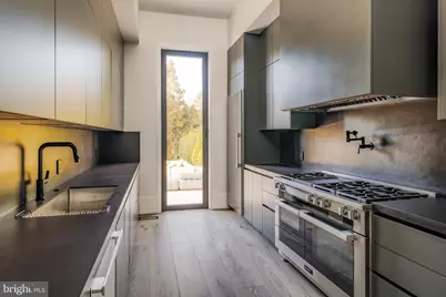 1102 Chain Bridge Road, McLean, VA 22101 - Photo 21