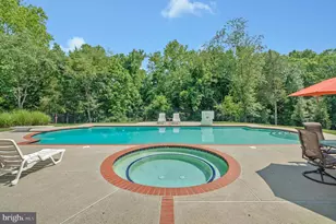 933 Holly Creek Dr, Great Falls, VA 22066 - Photo 55