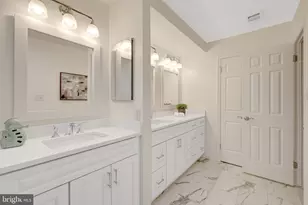 933 Holly Creek Dr, Great Falls, VA 22066 - Photo 31