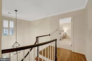 933 Holly Creek Dr, Great Falls, VA 22066 - Photo 25