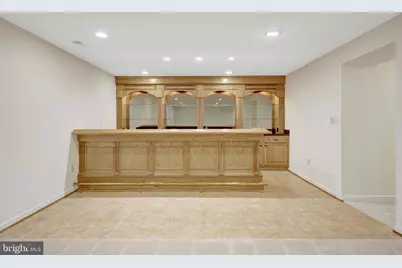 933 Holly Creek Drive, Great Falls, VA 22066 - Photo 41