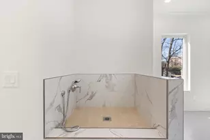 4017 Woodland Rd, Annandale, VA 22003 - Photo 31