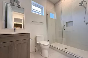 4017 Woodland Rd, Annandale, VA 22003 - Photo 15