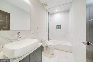 9908 Blake Ln, Oakton, VA 22124 - Photo 55