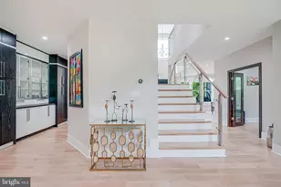 9908 Blake Ln, Oakton, VA 22124 - Photo 19