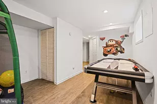 8633 Janet Ln, Vienna, VA 22180 - Photo 39