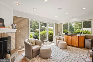 8633 Janet Ln, Vienna, VA 22180 - Photo 13