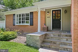 8633 Janet Ln, Vienna, VA 22180 - Photo 3