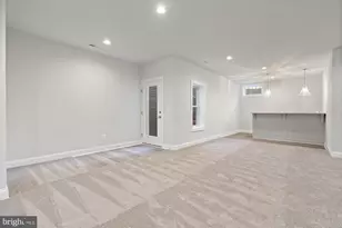 2221 Orchid Dr, Falls Church, VA 22046 - Photo 57