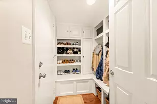 11909 Winstead Ln, Reston, VA 20194 - Photo 21