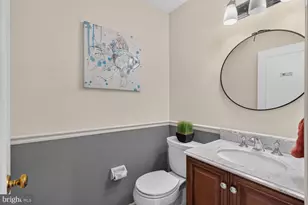 5922 Queenston St, Springfield, VA 22152 - Photo 33
