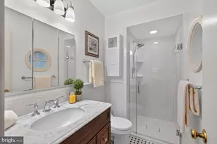 5922 Queenston St, Springfield, VA 22152 - Photo 39