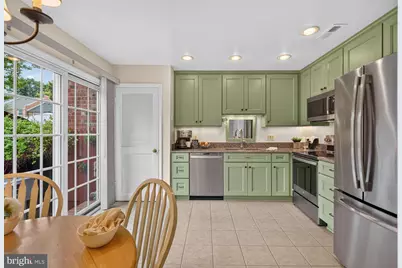 5922 Queenston Street, Springfield, VA 22152 - Photo 3