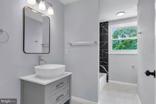 7401 Loughboro Ln, Springfield, VA 22150 - Photo 21