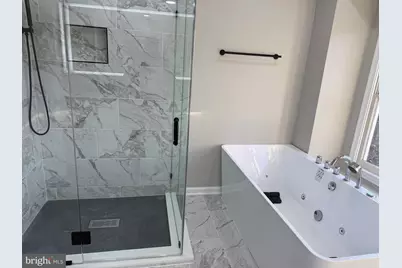 8502 Chase Glen Circle, Fairfax Station, VA 22039 - Photo 3