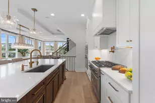 1626 Chain Bridge Rd, McLean, VA 22101 - Photo 17