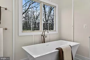 906 Frederick St SW, Vienna, VA 22180 - Photo 53