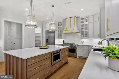 906 Frederick Street SW, Vienna, VA 22180 - Photo 27