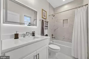 906 Frederick St SW, Vienna, VA 22180 - Photo 49