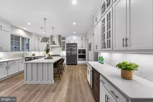 906 Frederick St SW, Vienna, VA 22180 - Photo 25