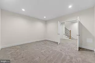 906 Frederick St SW, Vienna, VA 22180 - Photo 73